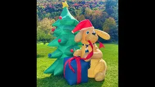 Gemmy 2004 11&rsquo; Inflatable Christmas tree with Dog opening a gift
