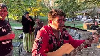 Un țigan avea de toate - Elvis Romano