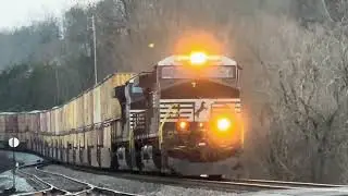 NS 289 comes to a stop in bulls gap leading 4513 ac44c6m dc to ac unit and 2nd 4884 ac44c6m trailing