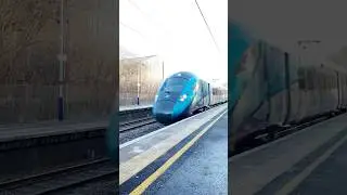 Transpennine Express Class 802 Nova 1 Edinburgh to Glasgow Central passing Shieldmuir #nova1 #wcml