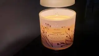 Bath and body works Toasted Vanilla Chai Candle Review | September 2021