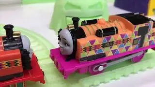 Hyper Glow Trackmaster Nia & Ashima Thomas and Friends Train