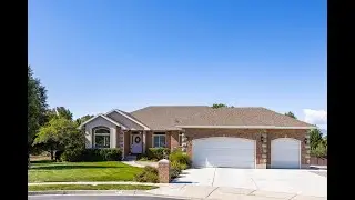 Light and Bright Spacious Floor Plan, This is a Home Not to Be Missed!