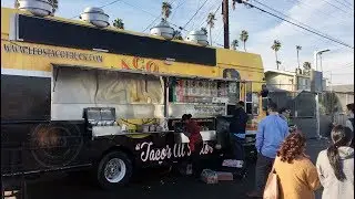 LEO'S TACO TRUCK./ MY FAVORITE TACO STOP IN L.A.