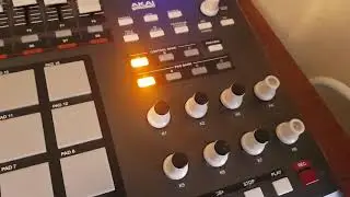 AKAI MPD 32 на продажу