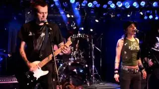 Star Fucking Hipsters - 3000 Miles Away - Live on Fearless Music HD