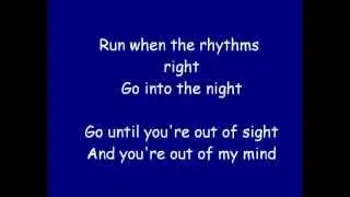 Noosa - Walk On By lyrics