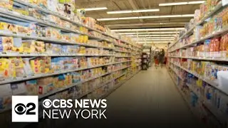 NYC sets end for pre-paid debit card program for migrants