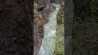 А Вы уже запомнили как называется это ущелье?