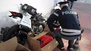 Polstrada Rimini scopre traffico Internet di parti di moto rubate