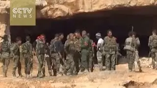 Syrian army and rebels battle for Aleppo&rsquo;s Sheikh Saeed