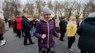 13.12.2025.💃🕺Sara perche ti amo.В Гомельском парке.