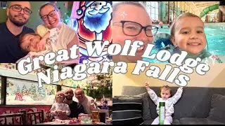 Great Wolf Lodge Niagara Falls Christmas Vibes | Gingerbread House Lunch + Waterpark Fun