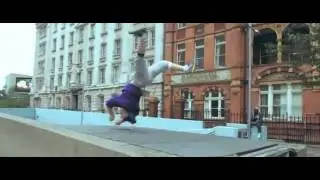 los mejores del PARKOUR profesional 2012   YouTube