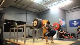 Texas Barbell Club's Derrick Johnson showing his squat skills