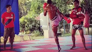 Muay Thai Padwork with Kru Tam & Arjarn Nuengtrakan - Lamnamoon Muay Thai
