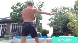 Tricks in het zwembad