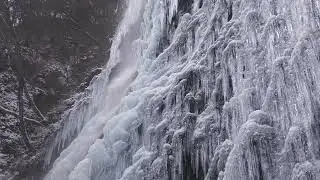 東温市 白猪の滝 氷結と冬景色
