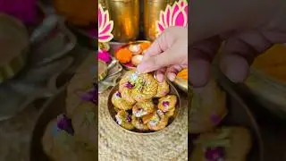 Diwali special Layered Meethi Mathri #shorts #ytshorts #mathri #sweetmathri #diwalispecial #sweets