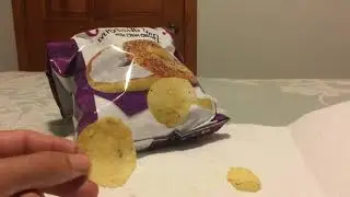 Lay's everything bagel and cream cheese flavored chips review