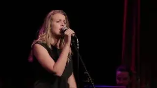 Karin Možina - The story