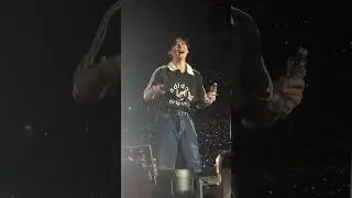 Stray Kids (SKZ) - MIROH - 6/26/25 - Dominate Tour - Wrigley Field - Chicago, IL 