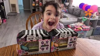 SnackCat Saturday - Unboxing new Disney Munchlings mini pops (doorables)