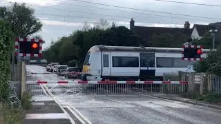 Trains Passing | Pitsea level crossing, Essex.