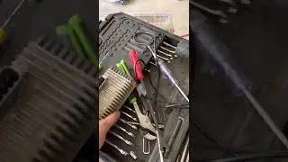 Polaris Sportsman 500 не тянет и не заводится. Запах электричества.