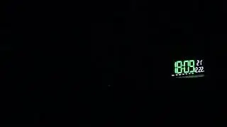 23768，头痛（一飞机正对飞向大雕像，自动改变航向，外星人改变航向，空间打弯）