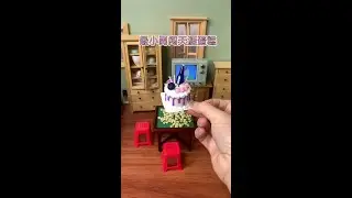 Mini kitchen's smallest beer cake for bravely exploring the world