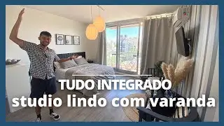 Tour por esse apartamento studio com varanda