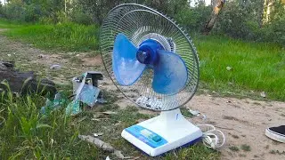 Generic Vintage Blue Table Fan Destruction