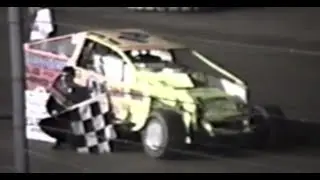 [#332] 8/7/1993--Challenger Raceway, Kent, PA--Modifieds, Sportsmen, Pure Stocks, Micro Sprints