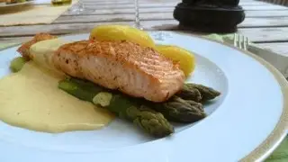Sauce Hollandaise Rezept mit Gelinggarantie nach Chefkoch Thomas Sixt selber zubereiten