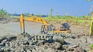 Cutting and Smoothing Soil with Veku | Multi Verse Media