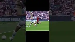 Clean tackle by Lisandro Martinez vs Manchester City #lisandromartinez #manchesterunited