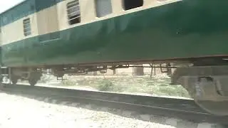 (129)Up Thall Express Arrival at Bhakkar with HBU(8084)