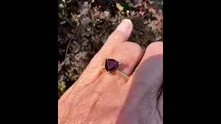 Vintage 14K Gold Solitaire Trillion Cut Garnet Ring