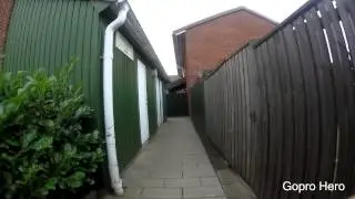 Denver ACT-8030W vs Gopro Hero 1080p-30