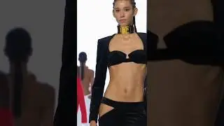 Best Runway Walk on - Balmain Spring Summer 2022 Fashion Show