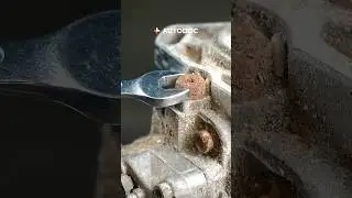 C&oacute;mo desenroscar una tuerca oxidada 🛠️🔩 #howto #rustynut #rust #lifehack #diy #autocare #auto #car