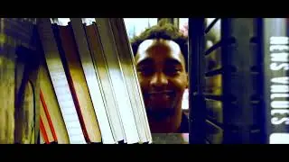 she be knowing by Mick Flew  (Official music video)