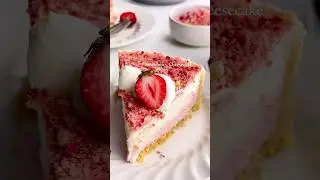 No Bake Strawberry Crunch Cheesecake
