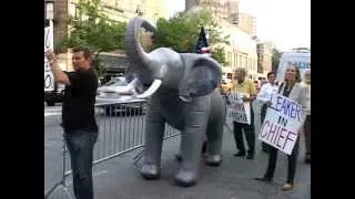 The Gotham Tea Party Protests Obama Fundraiser