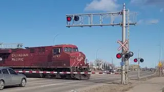 Ellerslie Road SW Railroad Crossing, Edmonton, AB