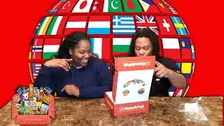 TRYING DIFFERENT SNACKS FROM AROUND THE WORLD MUNCHPAK