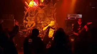 Oppress the tyrant at the lookout lounge