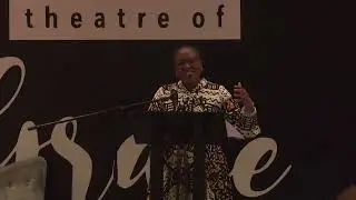 «Вставай, вставай и поднимайся — женщины-лидеры, действующие с целью» — доктор Муки Моенг.