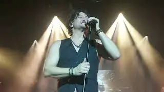 Rob Mills live in Melbourne - Bon Jovi tribute - Dead or Alive, Bad Medicine, Raise Your Hands 
